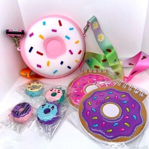 Brand new set — perfect for gifting, stocking stuffers, or kawaii collectors.